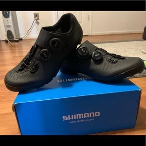 Shimano XC7 SPD Mountain bike shoes. Size 7.5